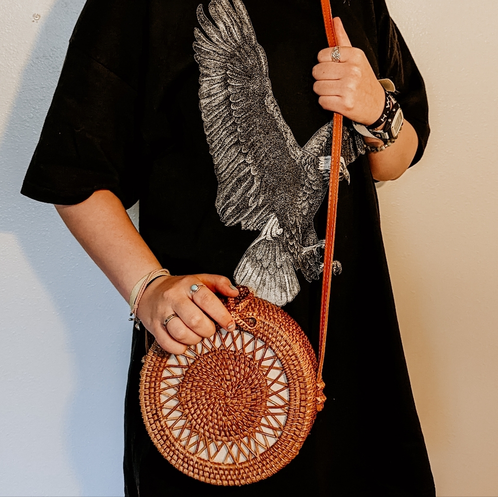 Wicker basket purse, like new